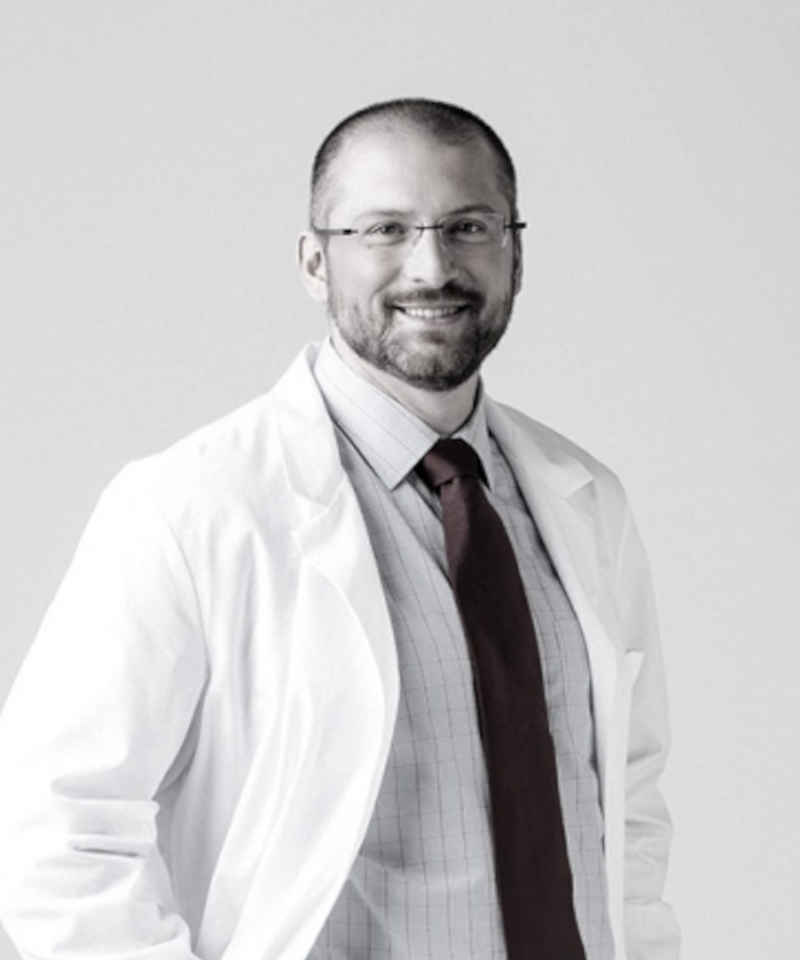 Dr Kővári Viktor Dr Kővári Viktor